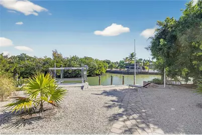 952 Kings Crown Dr, Sanibel, FL 33957 - Photo 35