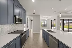 503 SW 26th Ave, Cape Coral, FL 33991 - Photo 13