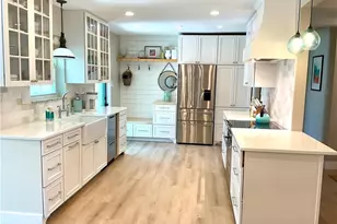 1086 N Town and River Dr, Fort Myers, FL 33919 - Photo 7