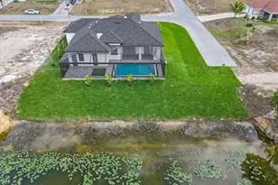 1202 NE 6th Ave, Cape Coral, FL 33909 - Photo 7