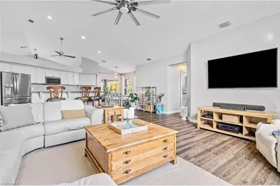 317 SE 13th Ter, Cape Coral, FL 33990 - Photo 23