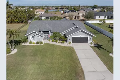 317 SE 13th Ter, Cape Coral, FL 33990 - Photo 3