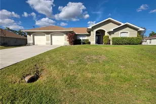 1625 N Gator Cir, Cape Coral, FL 33909 - Photo 3