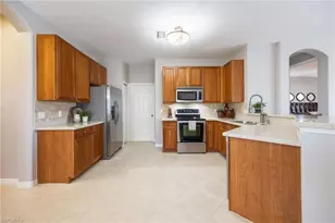 10611 Camarelle Cir, Fort Myers, FL 33913 - Photo 7