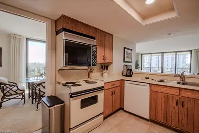 10851 Gulf Shore Dr #301, Naples, FL 34108 - Photo 11