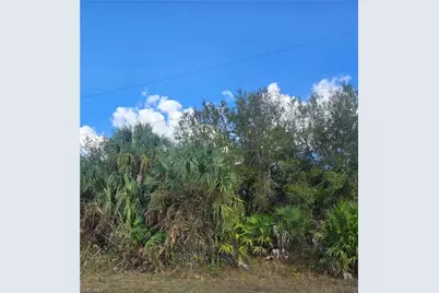 618 Lake Ave, Lehigh Acres, FL 33972 - Photo 3