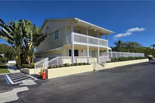 4617 Bayshore Dr, Naples, FL 34112 - Photo 15