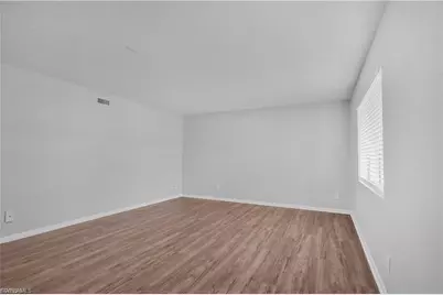 4617 Bayshore Dr #H2, Naples, FL 34112 - Photo 7