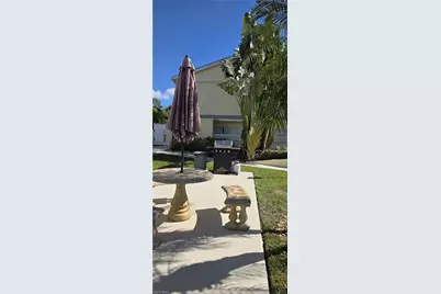 4617 Bayshore Dr #H2, Naples, FL 34112 - Photo 29