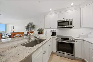 345 Mango St, Fort Myers Beach, FL 33931 - Photo 15