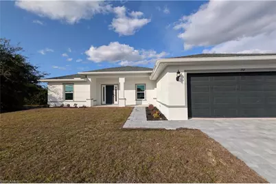 707 Kismet Pkwy E, Cape Coral, FL 33909 - Photo 3