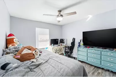 2625 NE 19th Pl, Cape Coral, FL 33909 - Photo 17