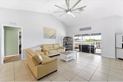 2625 NE 19th Pl, Cape Coral, FL 33909 - Photo 5