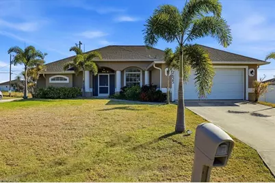 2625 NE 19th Pl, Cape Coral, FL 33909 - Photo 1