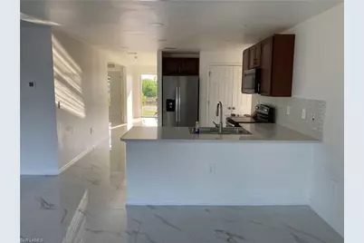 142 Plantation Dr, Labelle, FL 33935 - Photo 7