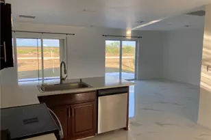 142 Plantation Dr, Labelle, FL 33935 - Photo 13