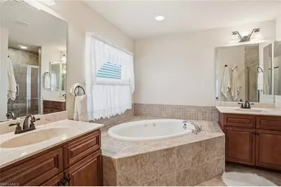 1422 SW 16th Ter, Cape Coral, FL 33991 - Photo 19