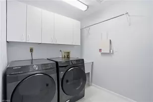 5964 Baker Ct, Fort Myers, FL 33919 - Photo 35