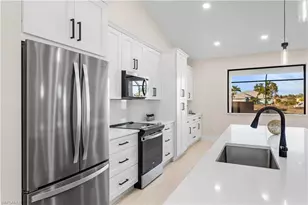 1711 SW 3rd St, Cape Coral, FL 33991 - Photo 13