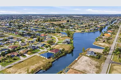 927 SW 28th Ter, Cape Coral, FL 33914 - Photo 43