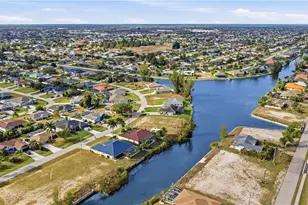 927 SW 28th Terrace, Cape Coral, FL 33914 - Photo 43