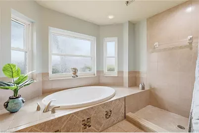 927 SW 28th Ter, Cape Coral, FL 33914 - Photo 25