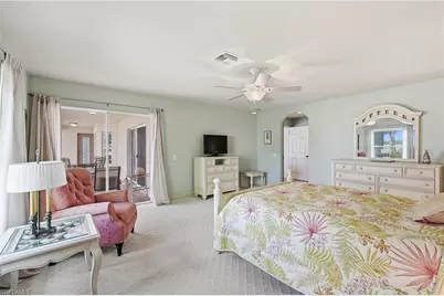 927 SW 28th Ter, Cape Coral, FL 33914 - Photo 23