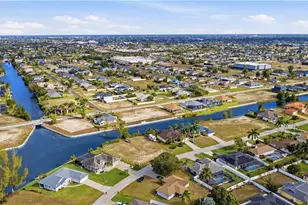 927 SW 28th Terrace, Cape Coral, FL 33914 - Photo 45