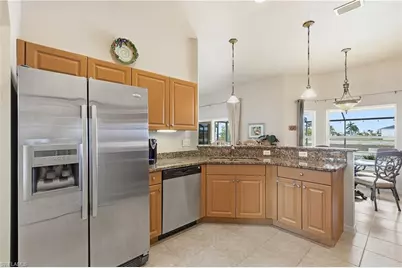 927 SW 28th Ter, Cape Coral, FL 33914 - Photo 15