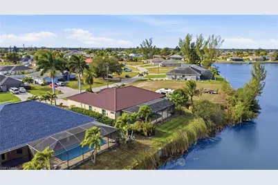 927 SW 28th Ter, Cape Coral, FL 33914 - Photo 41