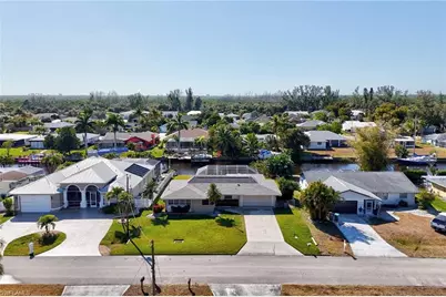 2306 SE 15th Ter, Cape Coral, FL 33990 - Photo 41