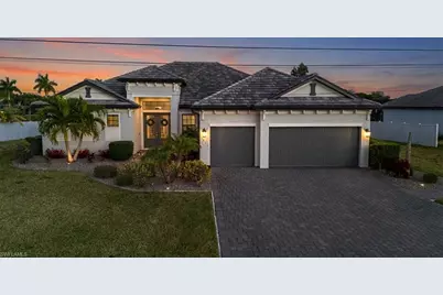 1211 SE 10th Ave, Cape Coral, FL 33990 - Photo 5