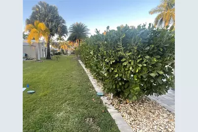5210 Marsh Mallow Trl, Fort Myers, FL 33905 - Photo 5