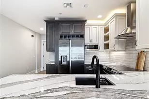 2745 1st St, Fort Myers, FL 33916 - Photo 7