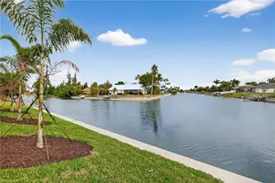 817 SW 6th Ave, Cape Coral, FL 33991 - Photo 45