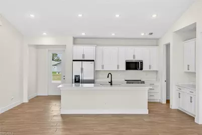 817 SW 6th Ave, Cape Coral, FL 33991 - Photo 23