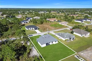 2815 44th St W, Lehigh Acres, FL 33971 - Photo 41