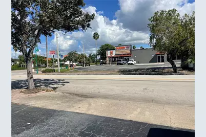 876 Cape Coral Pkwy E, Cape Coral, FL 33904 - Photo 9