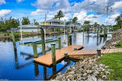 5471 Harborage Dr, Fort Myers, FL 33908 - Photo 5