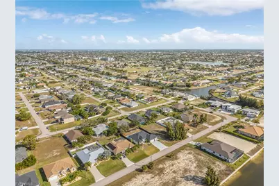 1801 SW 28th Ln, Cape Coral, FL 33914 - Photo 27