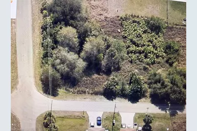 3803 34th St SW, Lehigh Acres, FL 33976 - Photo 3