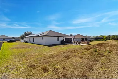 633 Carrillon Ave S, Lehigh Acres, FL 33974 - Photo 29