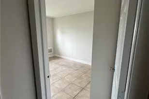 2452 Stella St, Fort Myers, FL 33901 - Photo 11