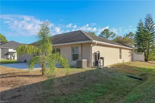 3210 31st St W, Lehigh Acres, FL 33971 - Photo 29