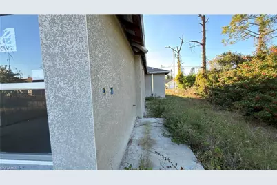 3449 NE 8th Pl, Cape Coral, FL 33909 - Photo 31