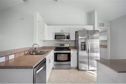 4080 24th Ave NE, Naples, FL 34120 - Photo 9