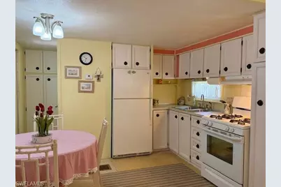 5558 Palm Beach Blvd #35, Fort Myers, FL 33905 - Photo 11