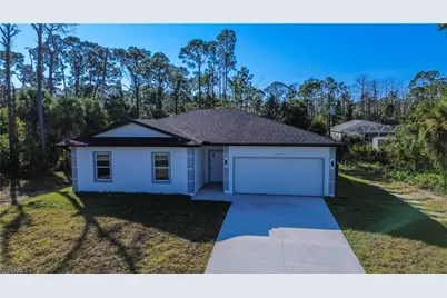 18141 E Wintergarden Ave, Port Charlotte, FL 33948 - Photo 3