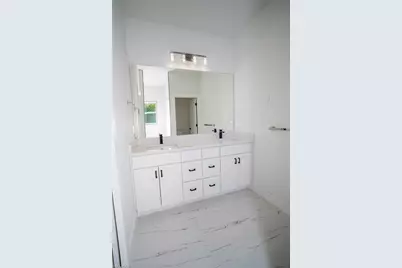 18141 E Wintergarden Ave, Port Charlotte, FL 33948 - Photo 31