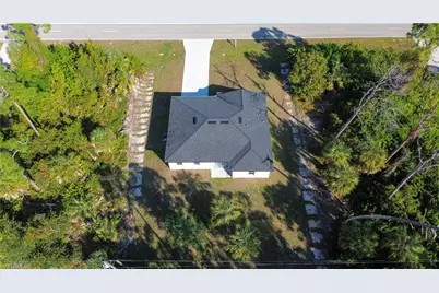 18141 E Wintergarden Ave, Port Charlotte, FL 33948 - Photo 7